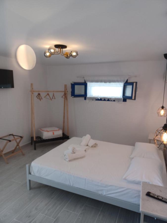 Anamnisi Studio Apartment Adamantas  Bagian luar foto