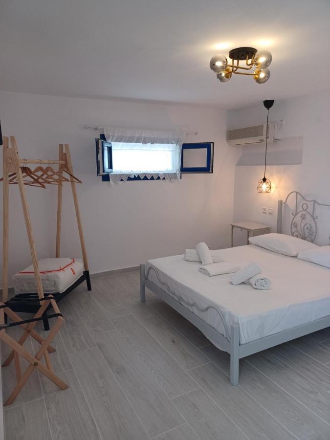 Anamnisi Studio Apartment Adamantas  Bagian luar foto